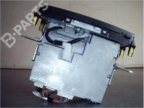 Radio TOYOTA AURIS (_E18_) 1.3 Dual-VVTi (NRE180_, NRE180R) | BP10419591E6 