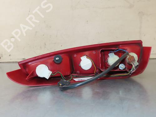 Right taillight PEUGEOT 807 (EB_) 2.2 HDi | BP9850303C35 