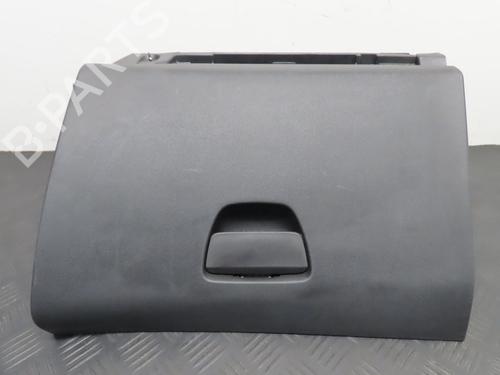 Used Glove box PEUGEOT 208 I (CA_, CC_) 1.2 VTi 68 / PureTech 68 (68 hp) 22381698