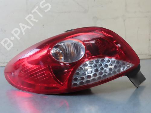 Venstre baglygte PEUGEOT 206+ (2L_, 2M_) 1.1 (60 hp) 30767238