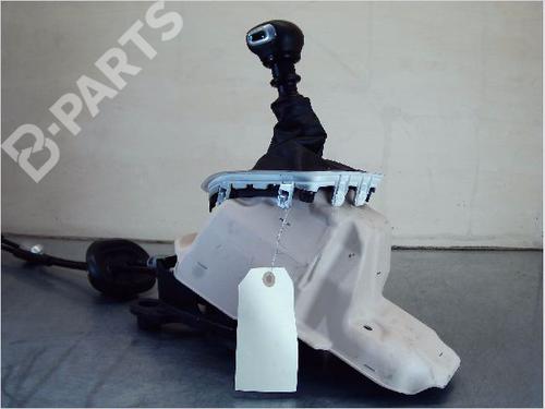 Used Manual gearbox selector Manual gearbox selector CITROËN C3 / C3 ORIGIN III (SX) 1.2 THP 110 (110 hp) 9693524 9693524