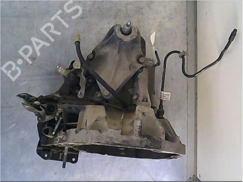 Used Gearbox RENAULT TWINGO II (CN0_) 1.5 dCi 75 (75 hp) 9409653