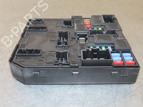 Fuse box RENAULT MEGANE IV Hatchback (B9A/M/N_) 1.2 TCe 130 (B9MR) | BP38056503E1 - Image 4