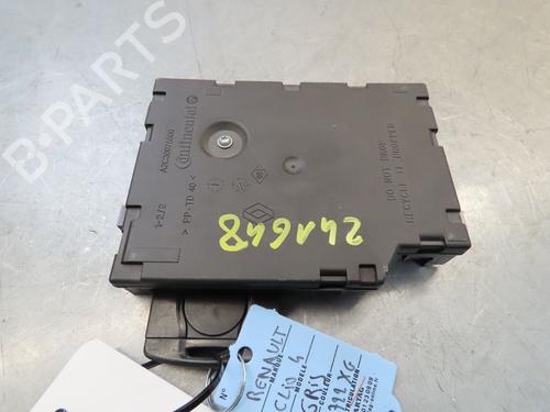 card-reader-renault-clio-iv-bh_-2012-2013-2014-2015-2016-2017-2018-2019-2020-2021-25249647 main image
