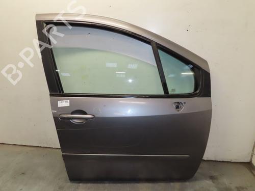 Used Right front door RENAULT MODUS / GRAND MODUS (F/JP0_) 1.5 dCi (FP0F, JP0F) (86 hp) 31302678