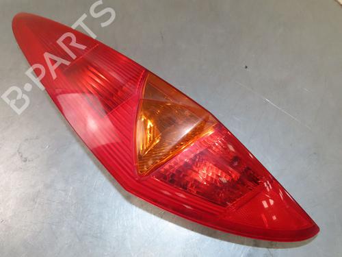 left-taillight-fiat-punto-188_-1999-2000-2001-2002-2003-2004-2005-2006-2007-2008-2009-2010-2011-2012-23159001 main image