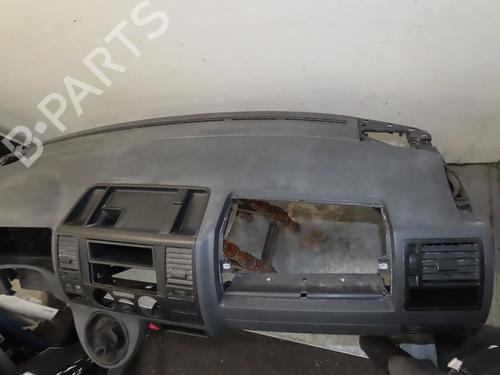 Dashboard VW TRANSPORTER T5 Van (7HA, 7HH, 7EA, 7EH) 2.5 TDI | BP29516749C46 