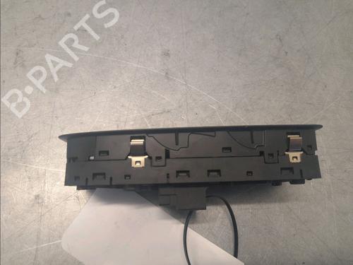 Fensterheberschalter links vorne RENAULT CAPTUR II (HF_) Blue dCi 115 (HFAD) | BP29985849I27 