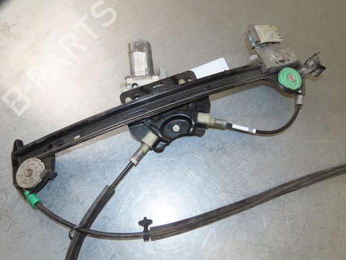 Lève-vitre avant droit PEUGEOT 206 CC (2D) 1.6 16V (2DNFUF, 2DNFUR) (109 hp) 31865121