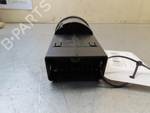 Used Headlight switch VW POLO V (6R1, 6C1) 1.2 (60 hp) 25207928