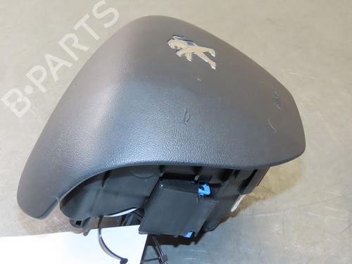 Driver airbag PEUGEOT 208 I (CA_, CC_) 1.2 VTI 82 | BP23158415C9 