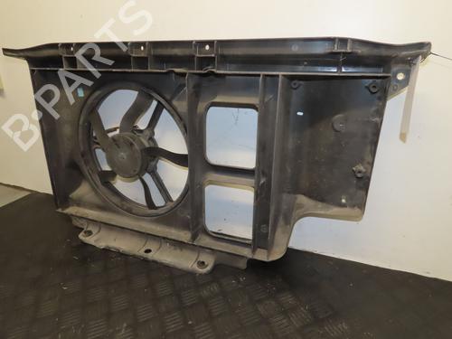 Used Radiator fan PEUGEOT 206+ (2L_, 2M_) 1.4 HDi eco 70 (68 hp) 30767218