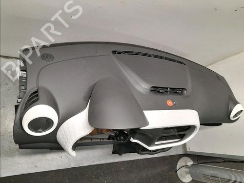 Instrumentbræt RENAULT TWINGO III (BCM_, BCA_) 1.0 SCe 70 (BCMB) (69 hp) 22366630
