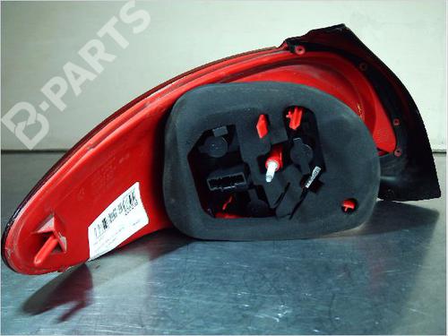 Right taillight PEUGEOT 206+ (2L_, 2M_) 1.1 | BP9584896C35 