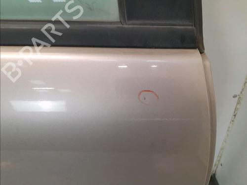 Dør højre bagtil Dør højre bagtil 9410968 9410968