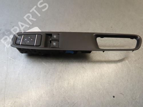 Left front window switch RENAULT CLIO IV (BH_) 1.5 dCi 75 | BP24817526I27 