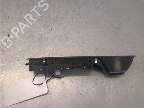 Used Left front window switch RENAULT SCÉNIC III (JZ0/1_) 1.9 dCi (JZ0J, JZ1J, JZ1K, JZ1S) (131 hp) 29963321