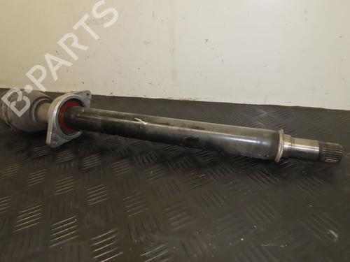 Used Right front driveshaft MERCEDES-BENZ GLA-CLASS (X156) GLA 180 (156.942) (122 hp) 28828542