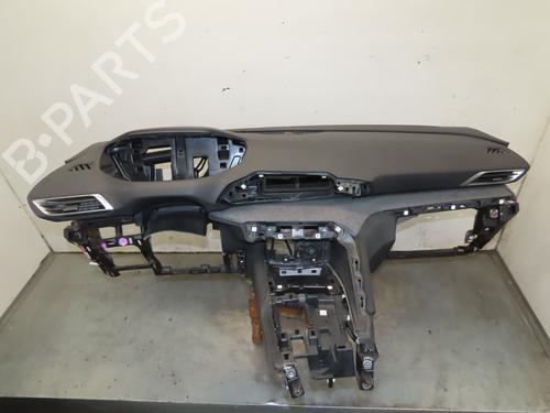 Used Dashboard Dashboard 38972599 38972599