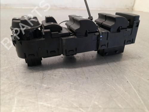 Left front window switch CITROËN C3 AIRCROSS II (2R_, 2C_) 1.5 BlueHDi 110 | BP30714613I27