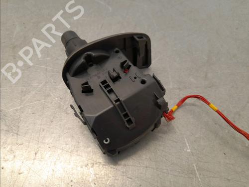 Used Headlight switch RENAULT MODUS / GRAND MODUS (F/JP0_) 1.5 dCi 75 (75 hp) 32333102