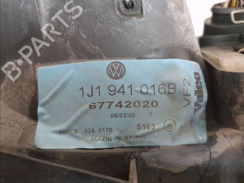 Right headlight VW GOLF IV (1J1) 1.9 TDI | BP14946200C29 