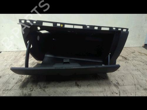 Used Glove box RENAULT CLIO III (BR0/1, CR0/1) 1.5 dCi (BR17, CR17) (86 hp) 14945156