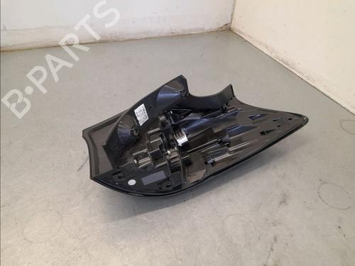 Used Left taillight Left taillight 38571100 38571100