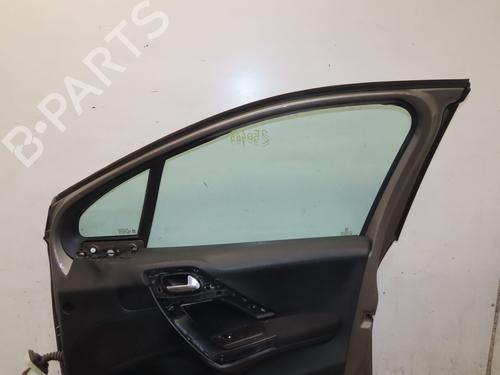 Used Right front door PEUGEOT 208 I (CA_, CC_) 1.4 HDi (68 hp) 28593443