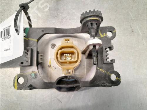 right-front-fog-light-citroen-c3-iii-sx-2016-33249546 main image