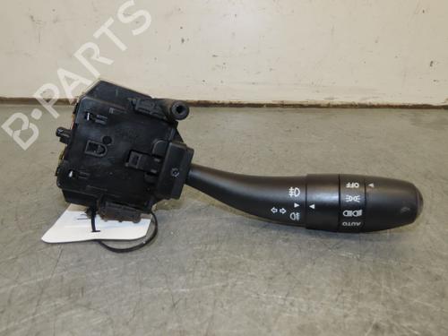 Forlygtekontakt HYUNDAI i30 Estate (FD) 1.6 CRDi (116 hp) 19079632