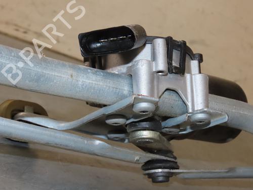 Front wiper motor PEUGEOT 208 II (UB_, UP_, UW_, UJ_) 1.2 PureTech 75 | BP20217533M29 