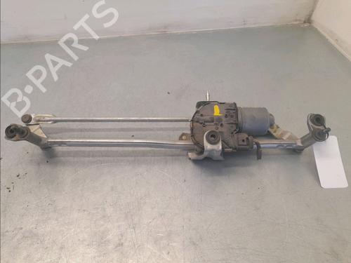 Essuie-glace moteur avant VW TIGUAN (5N_) 2.0 TDI (140 hp) 30047648