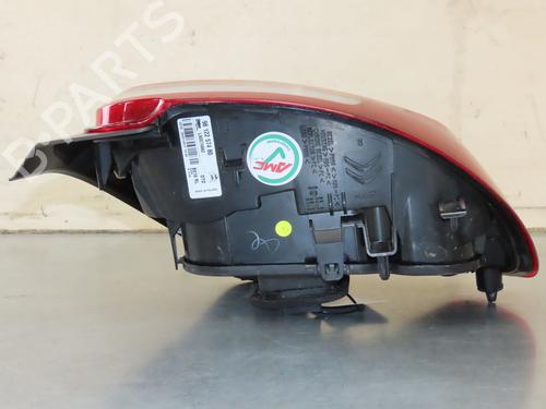 Right taillight CITROËN C3 III (SX) 1.2 PureTech 82 | BP26303385C35