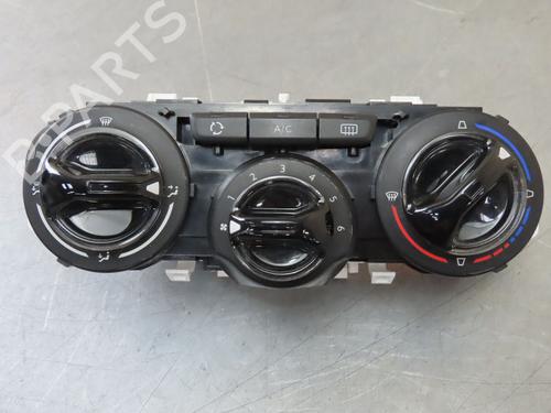 Climate control PEUGEOT 208 I (CA_, CC_) 1.2 VTI 82 | BP29846459I5