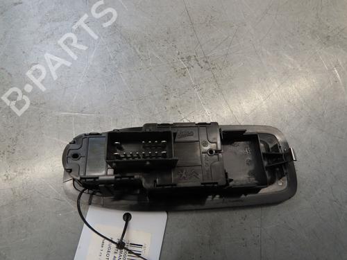 Used Left front window switch PEUGEOT 208 I (CA_, CC_) 1.2 VTI 82 (82 hp) 24831627
