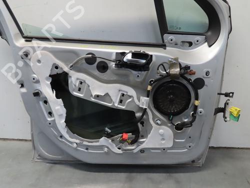 Left front door PEUGEOT 208 I (CA_, CC_) 1.2 VTI 82 | BP22367111C2
