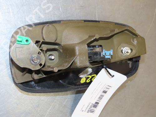 Used Front left exterior door handle RENAULT TRAFIC II Van (FL) 1.9 dCi 100 (FL0C, FL0K, FL0B) (101 hp) 23158578