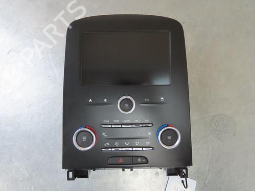 Used Radio RENAULT SCÉNIC IV (J9_) 1.7 Blue dCi 120 (J9A7, J9A8) (120 hp) 19411828