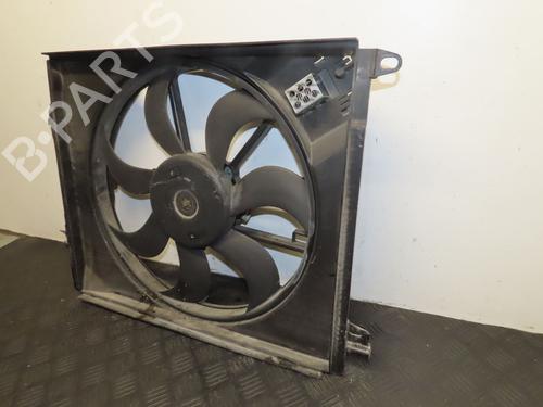 Used Radiator fan RENAULT MEGANE IV Hatchback (B9A/M/N_) 1.6 TCe 205 (B9MV) (205 hp) 30767212