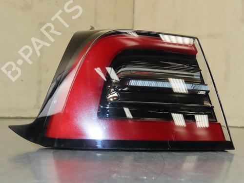 Left taillight TESLA MODEL Y (5YJY) EV All-wheel Drive | BP26310626C34
