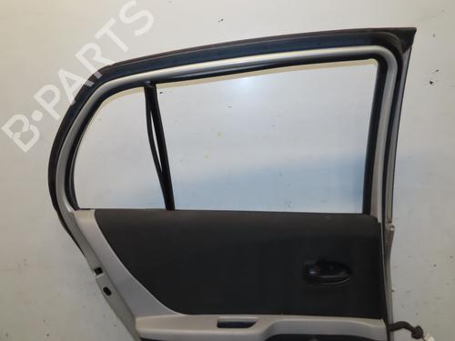 Dør venstre bagtil TOYOTA YARIS (_P9_) 1.4 D-4D (NLP90_, NLP90R) (90 hp) 31912078