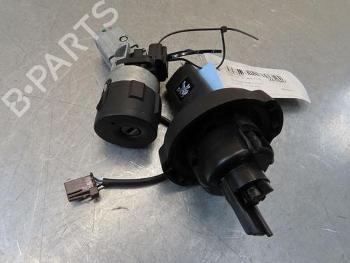 Used Ignition barrel PEUGEOT 5008 (0U_, 0E_) 1.6 HDi (114 hp) 25126595