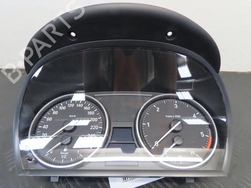 Used Instrument cluster BMW X1 (E84) sDrive 20 d (184 hp) 19123373