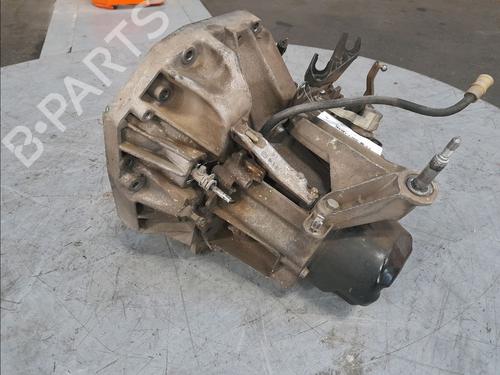 Used Gearbox RENAULT CLIO III (BR0/1, CR0/1) 1.4 16V (98 hp) 10395782