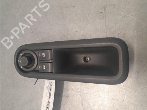 Used Left front window switch RENAULT TWINGO II (CN0_) 1.5 dCi 90 (86 hp) 29985872