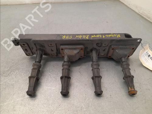 Used Ignition coil Ignition coil RENAULT MEGANE I Coach (DA0/1_) 2.0 16V (DA0H) (147 hp) 32716021 32716021