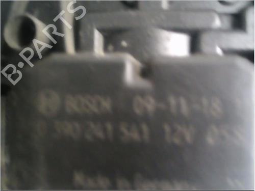 Used Front wiper motor RENAULT TWINGO II (CN0_) 1.2 16V (CN0K, CN0V, CN0A) (76 hp) 9405487