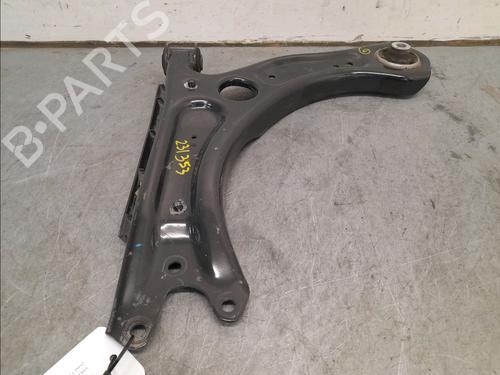 Venstre fortil bærearm VW POLO VI (AW1, BZ1, AE1) 1.0 TSI (95 hp) 16039664