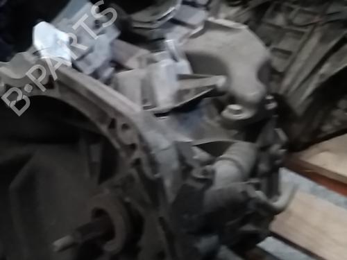 Used Gearbox CHEVROLET AVEO / KALOS Hatchback (T200) 1.4 16V (94 hp) 23334902